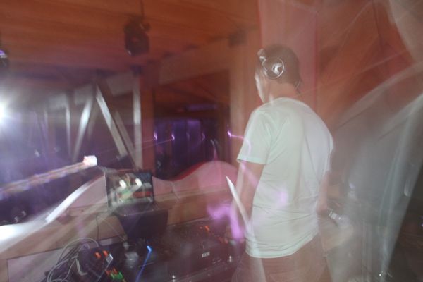 Electro Swing at Rikkyz
